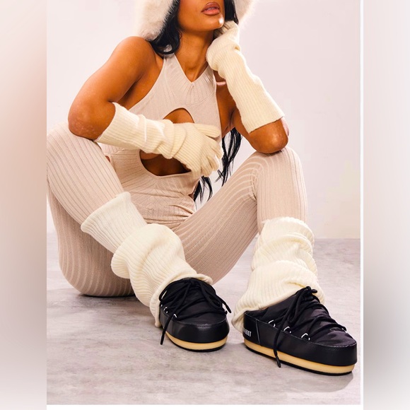 MOON BOOTS Full Moon Mule NWT